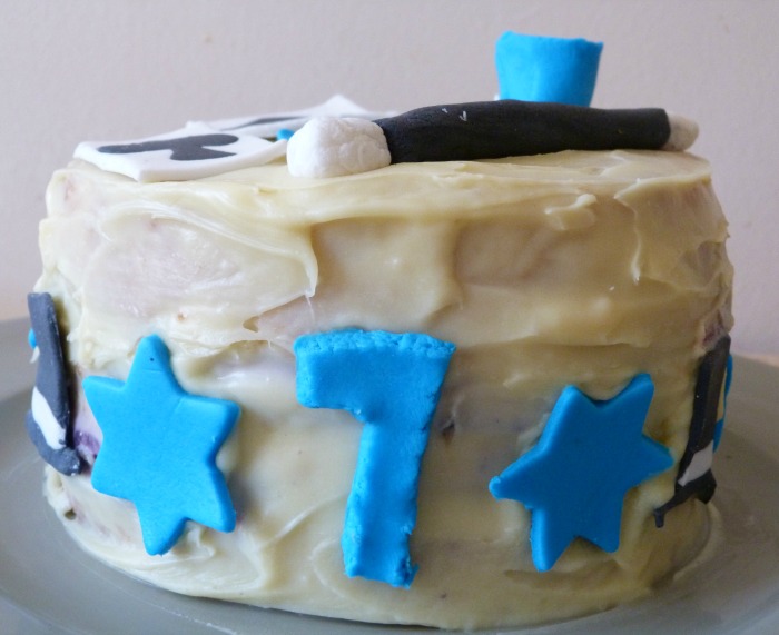 gâteau anniversaire magie 6