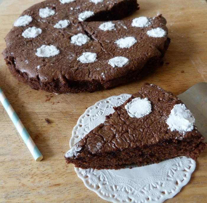 Les recettes de la débrouille: Gâteau individuel à la pâte à tartiner  (Nocciolata, Nutella, )