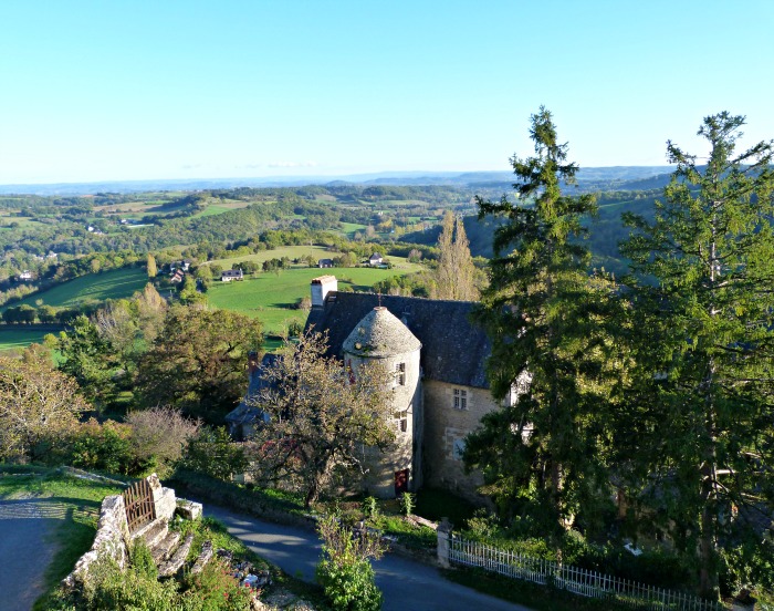 vue du chemin de ronde Turenne Corrèze du Sud 