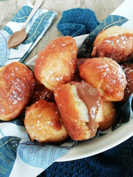 petits beignets à la pâte à tartiner 