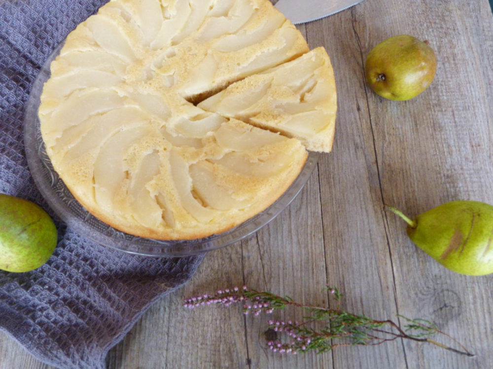 gâteau aux poires renversé