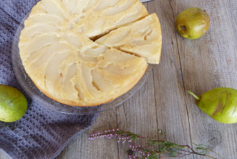 gâteau aux poires renversé