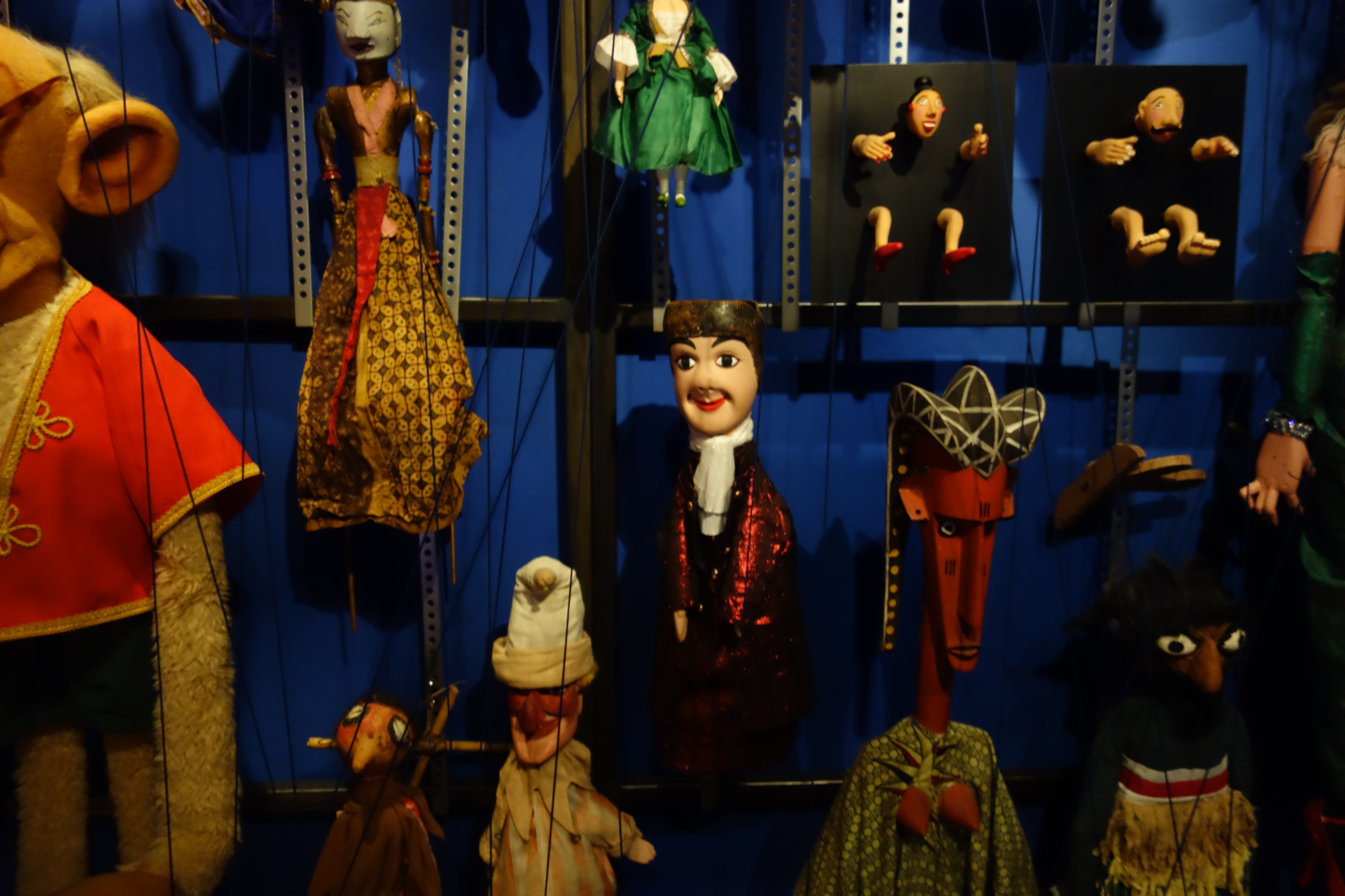 Guignol – Marionnette à gaine pour enfant – Vieux Lyon Souvenirs