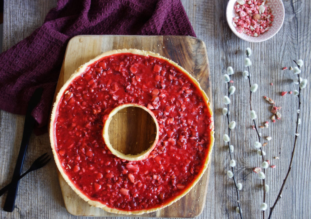 tarte à trou aux pralines roses