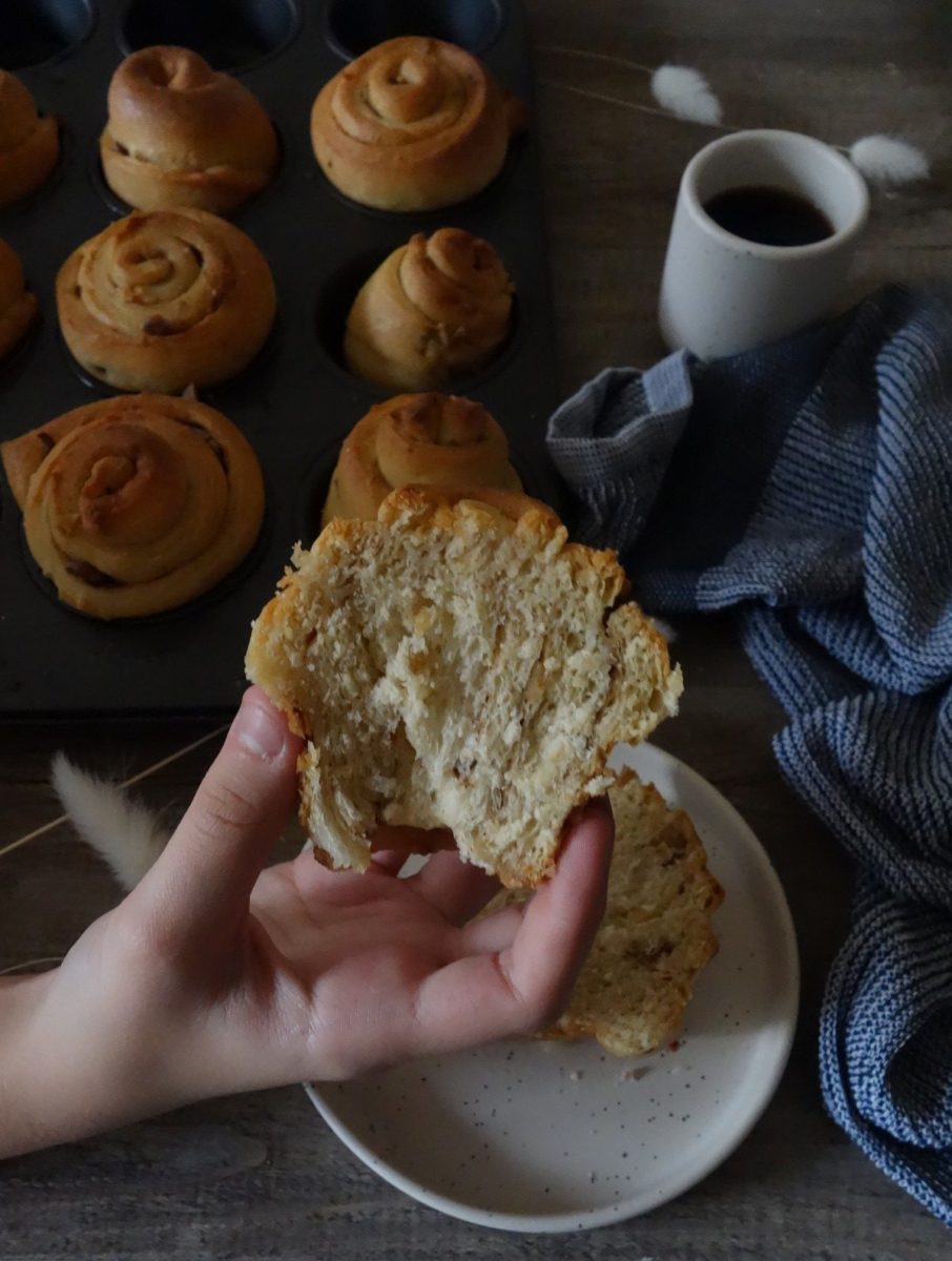 brioches roulées aux noix et à la cannelle