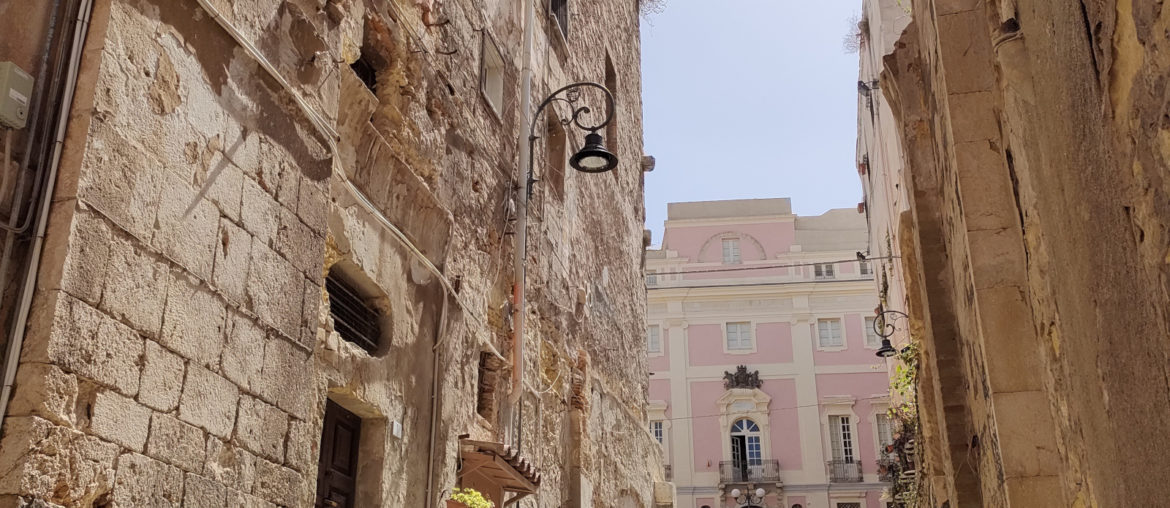 Cagliari : Flâner dans le quartier du Castello
