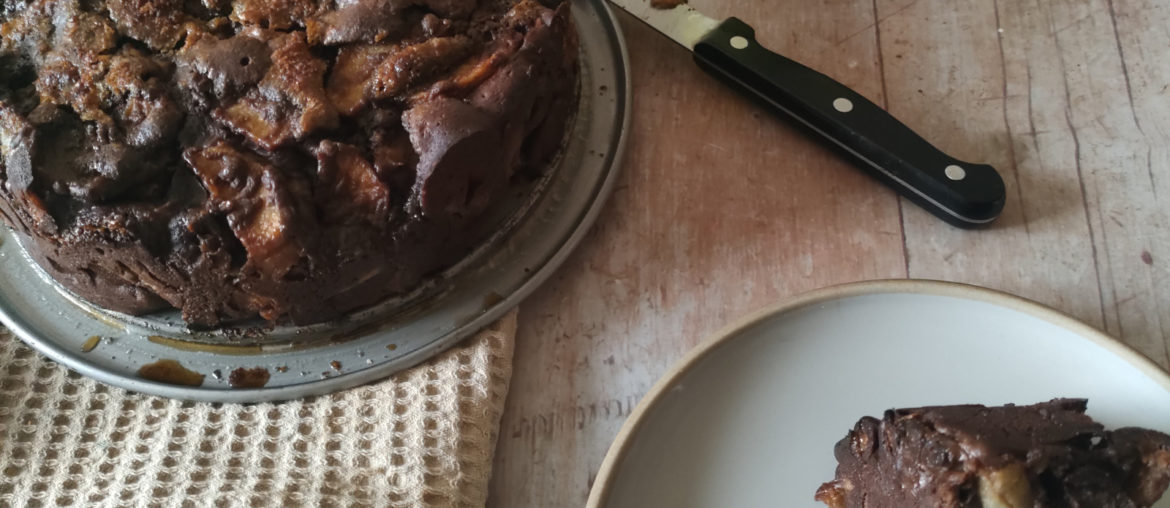 photo d'un gâteau invisible poires chocolat